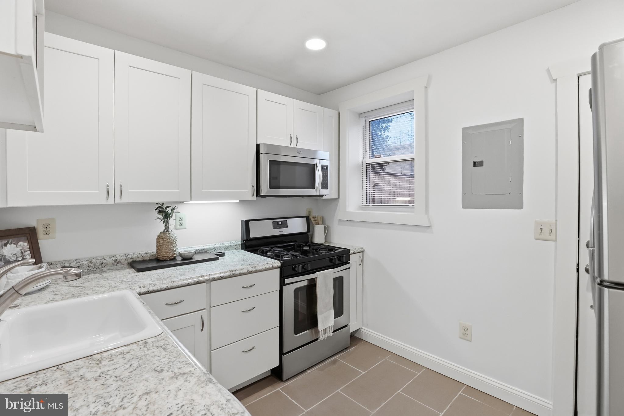 2736 Fox Street Baltimore, MD 21211 - Photo 17 of 30 Gallery Image 17