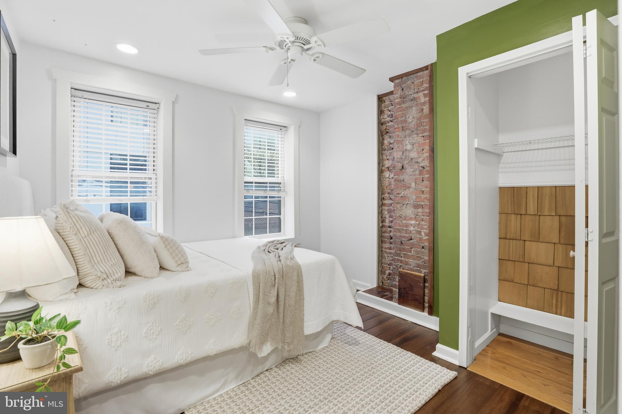 2736 Fox Street Baltimore, MD 21211 - Photo 5 of 30 Gallery Image 5