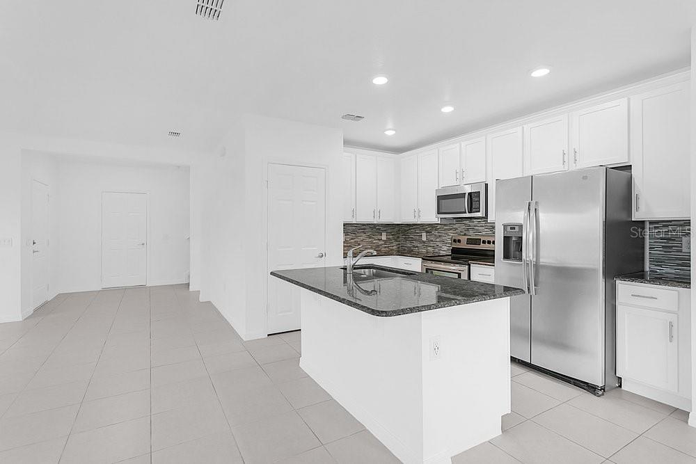 3401 Beau Road Kissimmee, FL 34746 - Photo 7 of 27