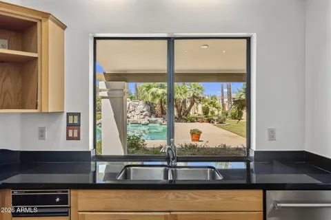$4,500,000 | 8700 North 58th Place, Paradise Valley, AZ 85253