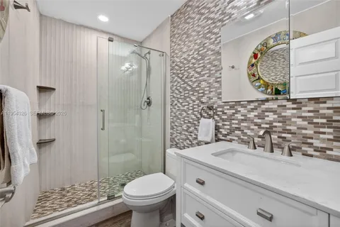 $499,000 | 6471 Bay Club Drive, Unit 3, Fort Lauderdale, FL 33308