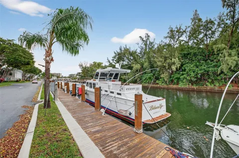 $499,000 | 6471 Bay Club Drive, Unit 3, Fort Lauderdale, FL 33308