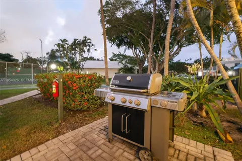 $475,000 | 6471 Bay Club Drive, Unit 3, Fort Lauderdale, FL 33308