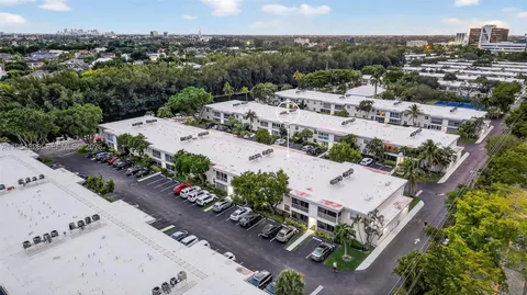 $475,000 | 6471 Bay Club Drive, Unit 3, Fort Lauderdale, FL 33308