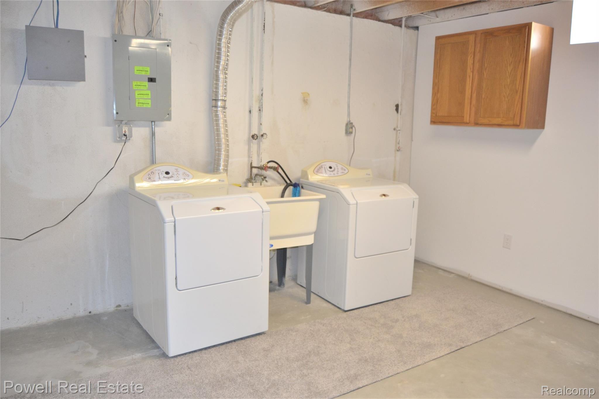 2887 Corinthia Drive Rochester, MI 48309 - Photo 25 of 27 CSC_1928.JPG