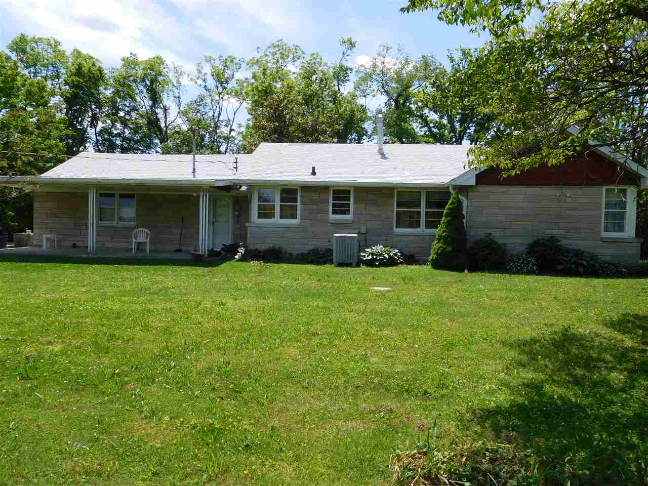 2720 West Wapehani Road Bloomington, IN 47403 - Photo 3 of 8