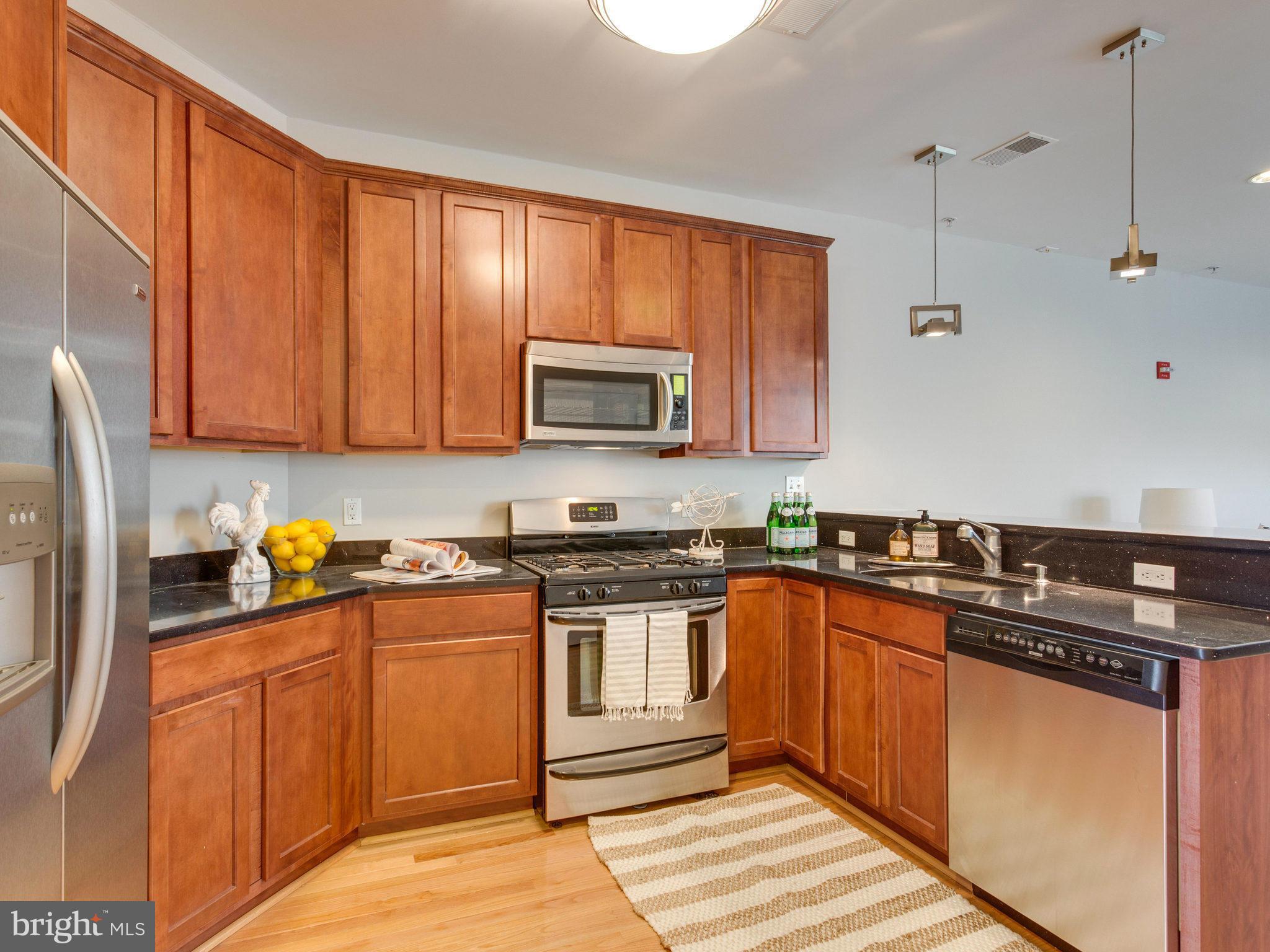 2510 Ontario Road Northwest, Unit 4 Washington, DC 20009 - Photo 8 of 21 Kitchen