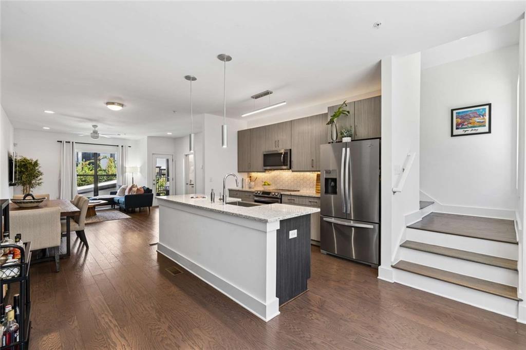 962 Moda Drive Atlanta, GA 30307 - Photo 4 of 63 Gallery Image 4