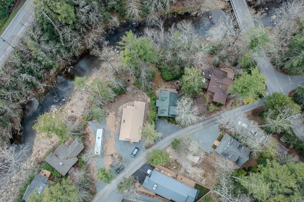 35 Pine Loop Newland, NC 28657 - Photo 8 of 12