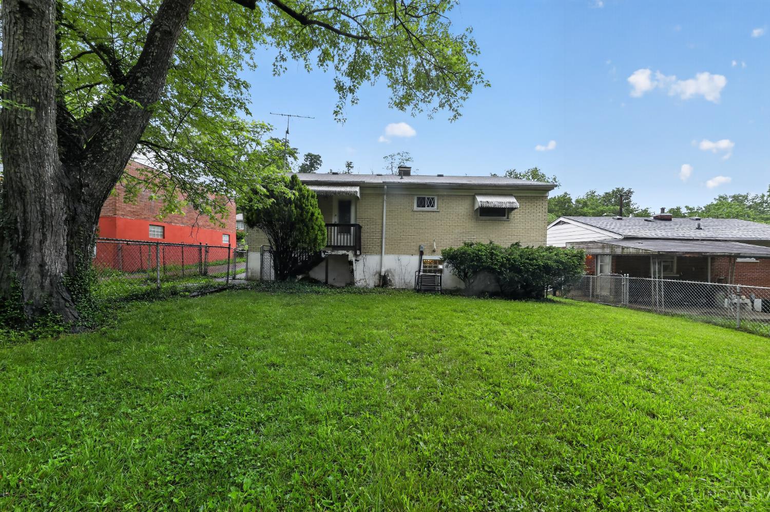 2945 Aquadale Lane Cincinnati, OH 45211 - Photo 30 of 30