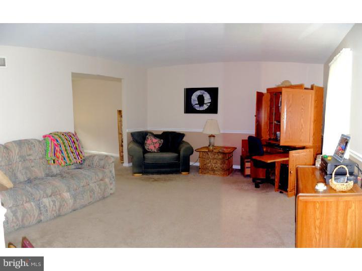 2708 Andrew Drive Sinking Spring, PA 19608 - Photo 6 of 25 Gallery Image 6