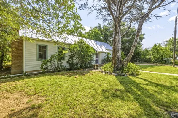 $785,000 | 606 West Austin Street, Fredericksburg, TX 78624