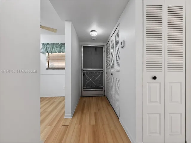 $2,000 | 10409 Northwest 11th Street, Unit 105, Pembroke Pines, FL 33026