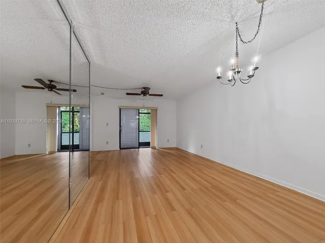$2,000 | 10409 Northwest 11th Street, Unit 105, Pembroke Pines, FL 33026