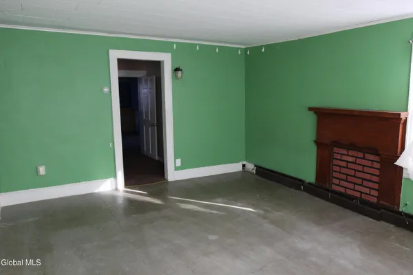 $275,000 | 295 West Sand Lake Road, North Greenbush, NY 12198