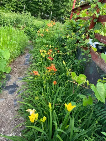 $275,000 | 295 West Sand Lake Road, North Greenbush, NY 12198