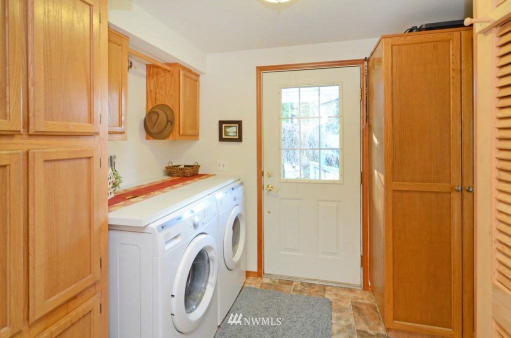 5655 Northwest Marks Road Bremerton, WA 98312 - Photo 14 of 20 Gallery Image 14