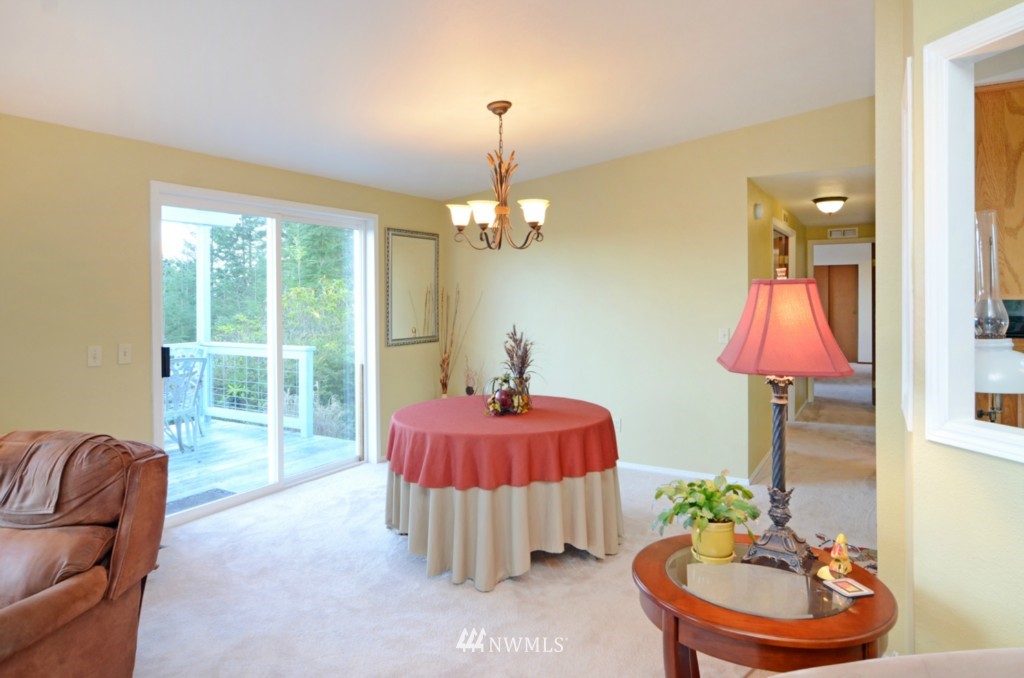 5655 Northwest Marks Road Bremerton, WA 98312 - Photo 6 of 20 Gallery Image 6
