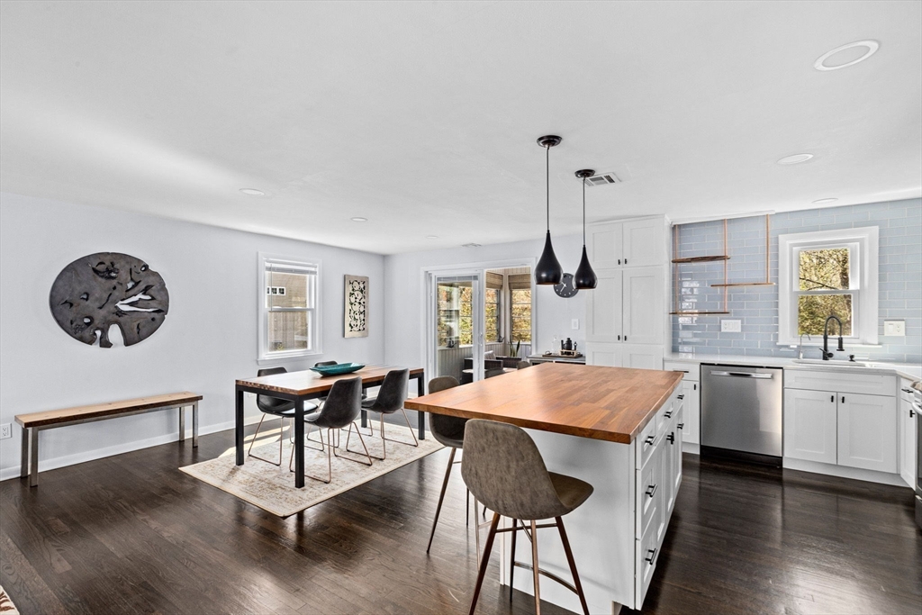 26 Tower Brook Road Hingham, MA 02043 - Photo 3 of 25 Gallery Image 3