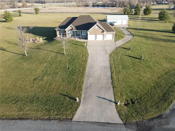 $1,025,000 | 19104 Autumn Lane, Pleasant Hill, MO 64080