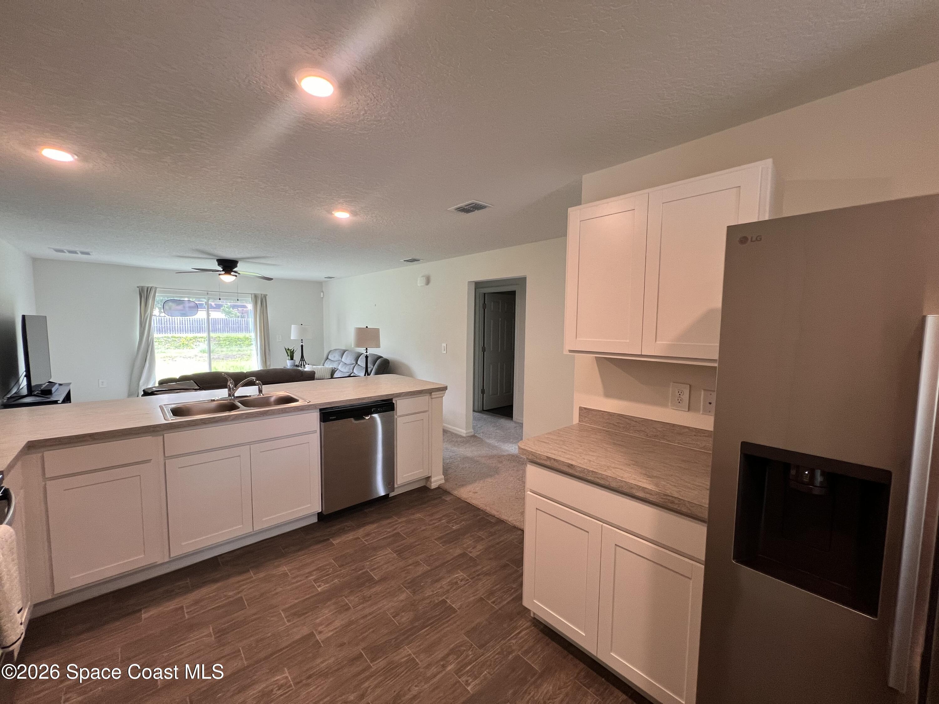 2182 Watkins Road Southeast Palm Bay, FL 32909 - Photo 14 of 21 IMG_0847