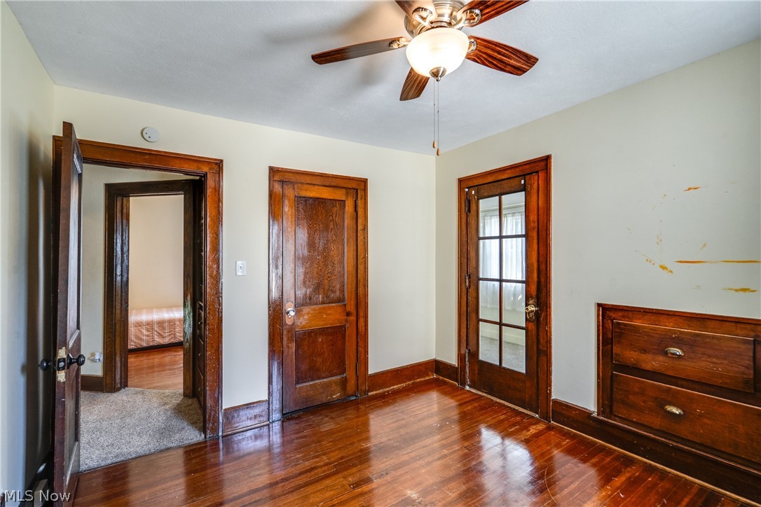391 Reed Avenue Akron, OH 44301 - Photo 25 of 40 PRIMARY BEDROOM-Virtually staged