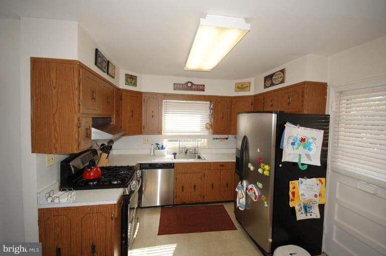 3103 Marnat Road Pikesville, MD 21208 - Photo 4 of 13 Kitchen