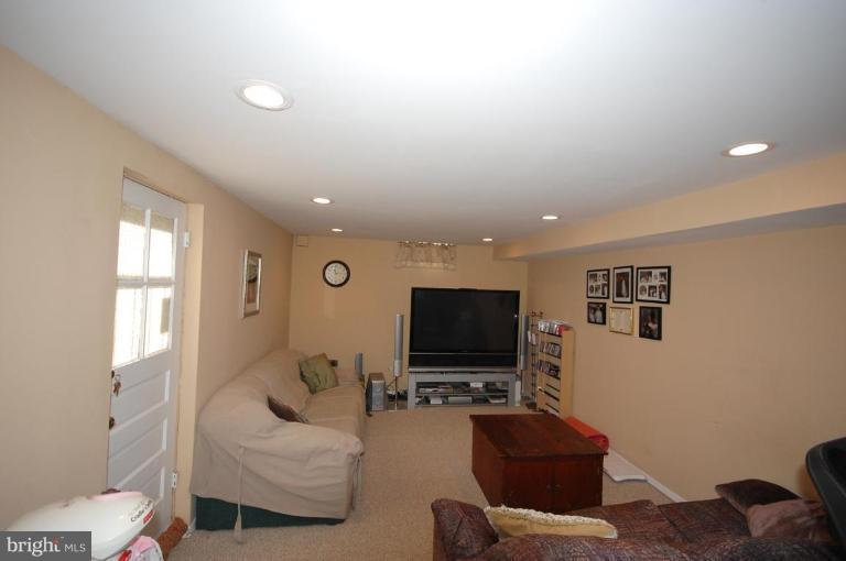 3103 Marnat Road Pikesville, MD 21208 - Photo 8 of 13 Family Room