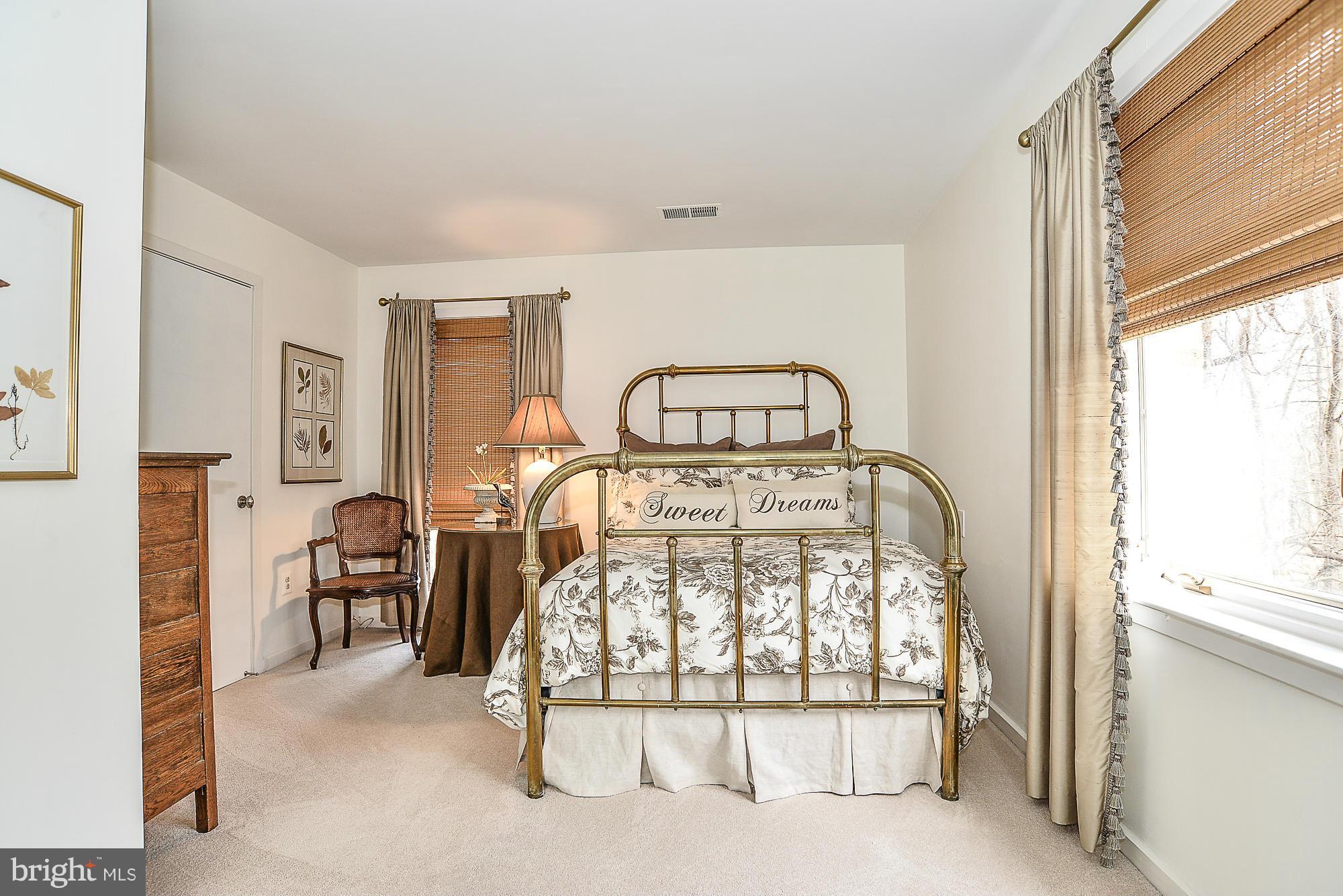 2249 Hunter Mill Road Vienna, VA 22181 - Photo 15 of 30 Main Level Master