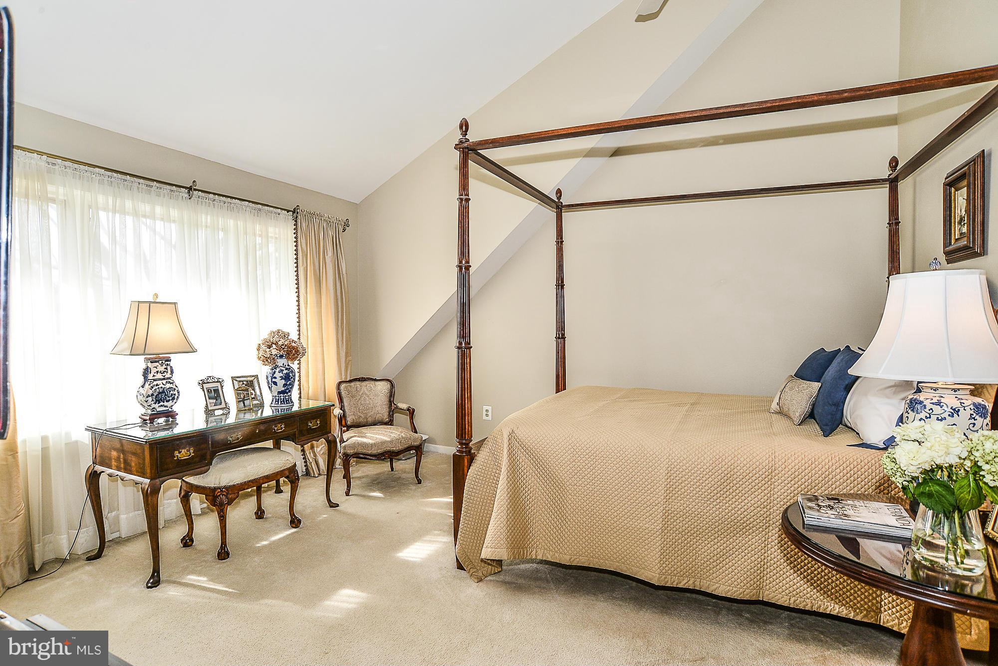 2249 Hunter Mill Road Vienna, VA 22181 - Photo 23 of 30 2nd Floor Master