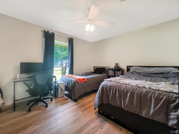 $279,900 | 8054 Minglewood Avenue, Denham Springs, LA 70706