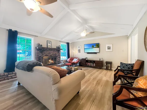 $279,900 | 8054 Minglewood Avenue, Denham Springs, LA 70706