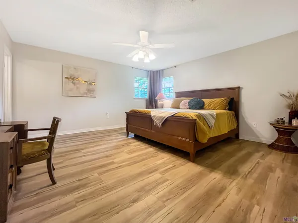 $279,900 | 8054 Minglewood Avenue, Denham Springs, LA 70706