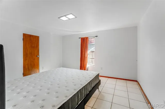 $185,000 | 10 Hill Drive, Unit A B C, Fairview Heights, IL 62208