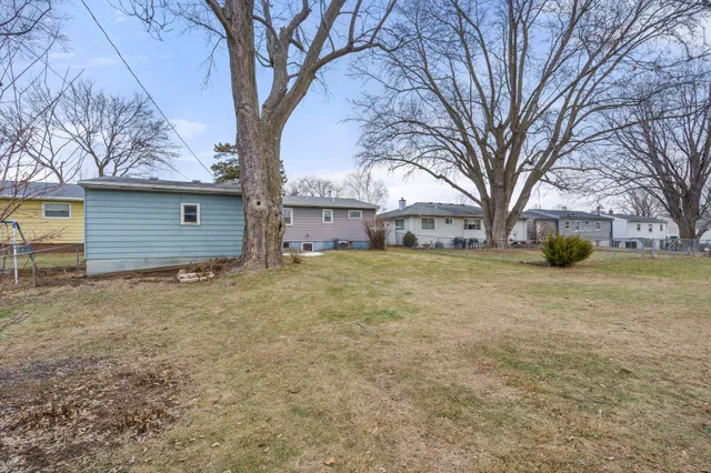 $179,500 | 2827 West 13th Street, Davenport, IA 52804