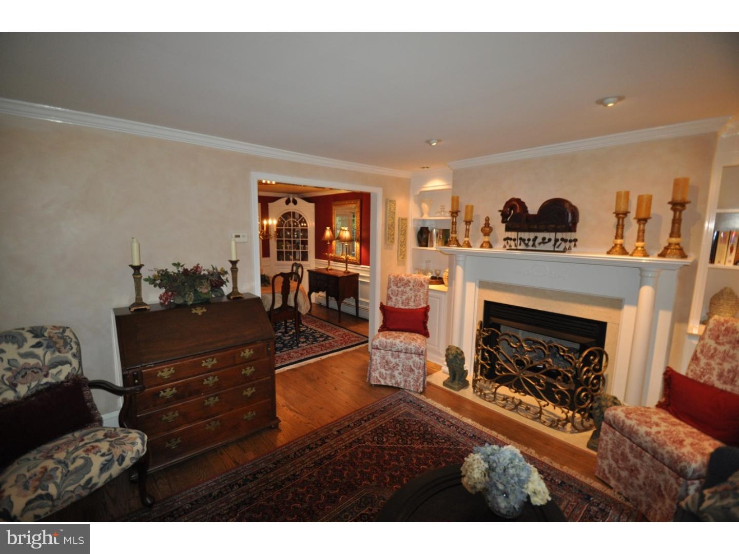 204 Maplewood Road West Chester, PA 19382 - Photo 4 of 25 Gallery Image 4