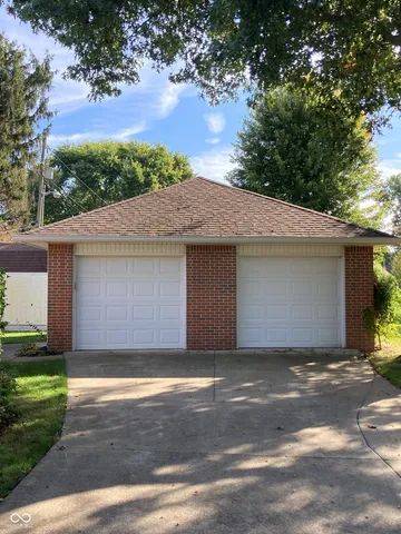 $310,000 | 2504 Northwest Raintree Drive, New Castle, IN 47362