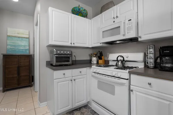 $244,900 | 2252 Beach Drive, Unit 2604, Gulfport, MS 39507