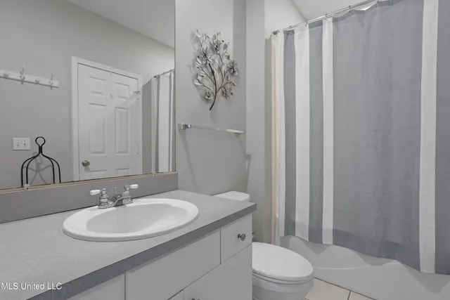 $244,900 | 2252 Beach Drive, Unit 2604, Gulfport, MS 39507