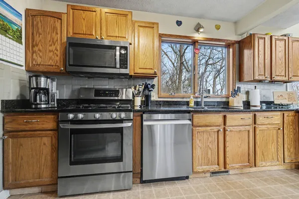 $424,900 | 1751 Gee Drive Southeast, Lowell, MI 49331