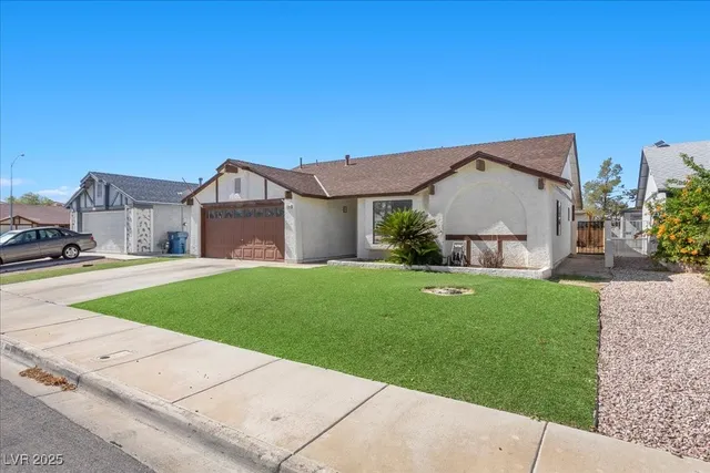 $1,920 | 720 Skipjack Drive, Henderson, NV 89015