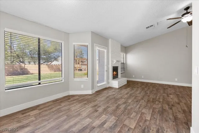 $1,920 | 720 Skipjack Drive, Henderson, NV 89015