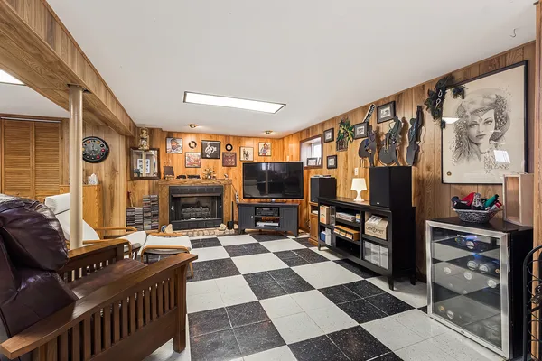 $430,000 | 2253 South 15th Avenue, North Riverside, IL 60546