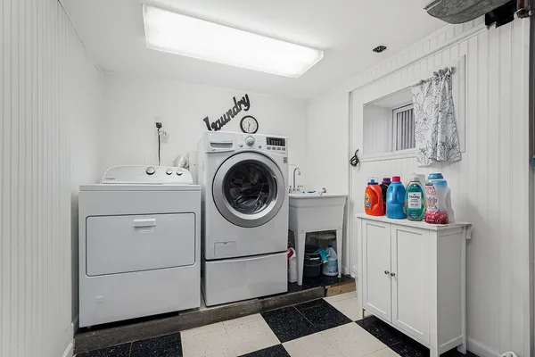 $430,000 | 2253 South 15th Avenue, North Riverside, IL 60546