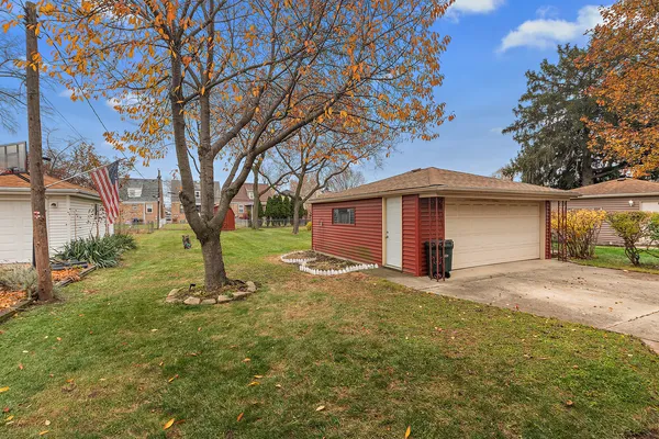$430,000 | 2253 South 15th Avenue, North Riverside, IL 60546