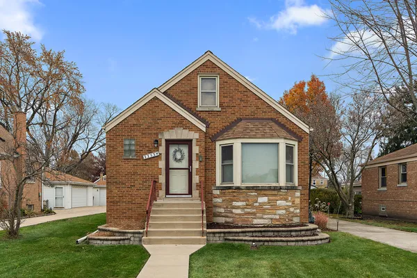 $430,000 | 2253 South 15th Avenue, North Riverside, IL 60546