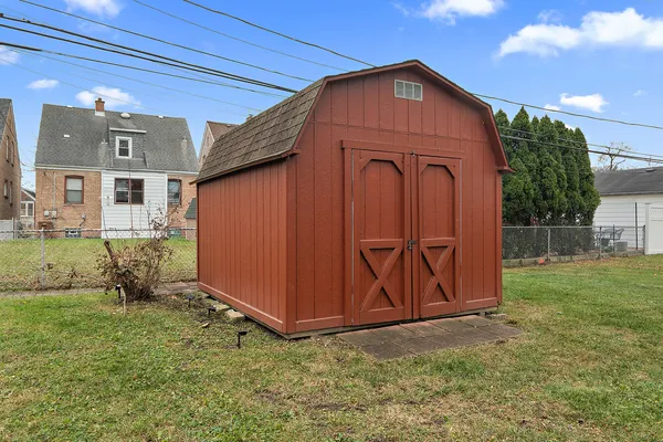 $430,000 | 2253 South 15th Avenue, North Riverside, IL 60546