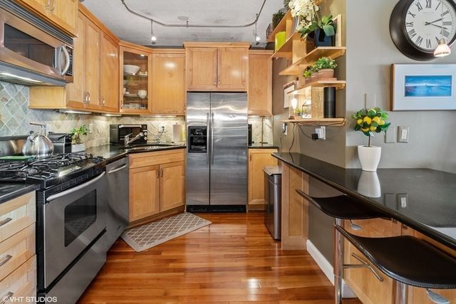 $699,000 | 65 East India Row, Unit 19A, Boston, MA 02110