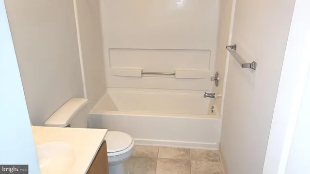 $2,050 | 35 Tether Court, Wilmington, DE 19808