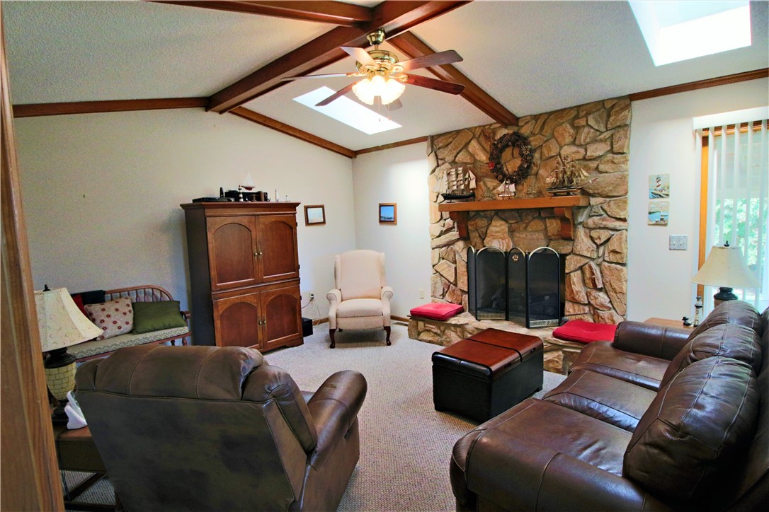 950 Old Webb Road, Unit 1008 OLD WEBB ROAD Anderson, SC 29626 - Photo 6 of 29 Great Room with Gas Log Fireplace, Skylights, and